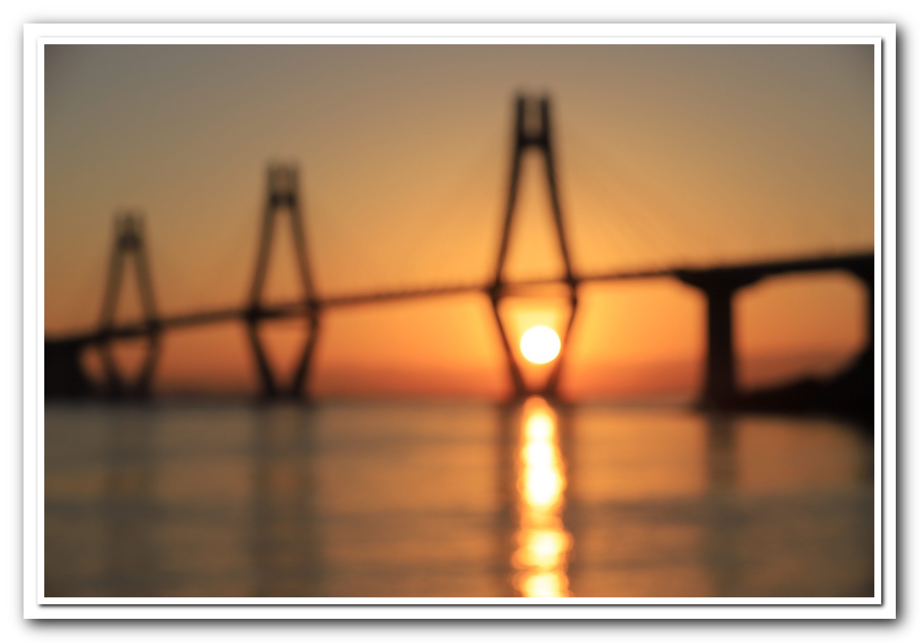 PHOTO BY  | Canon EOS 6D Mark II | 2024:01:14 08:14:25 | ISO-100 | 1/800 sec | f 7.1 | 70 mm | EV=0 | ● WIDTH:1330 pixels  HEIGHT:930 pixels