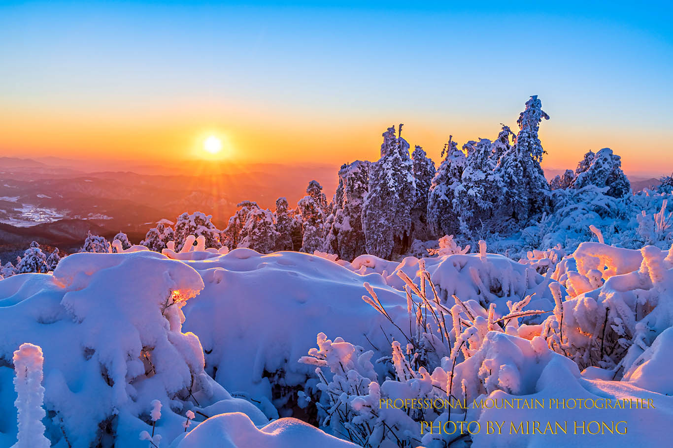 PHOTO BY Hong Mi Ran | NIKON D850 | 2024:01:07 17:16:21 | ISO-320 | 1/125 sec | f 13 | 32 mm | EV=1 | ● WIDTH:1366 pixels  HEIGHT:911 pixels