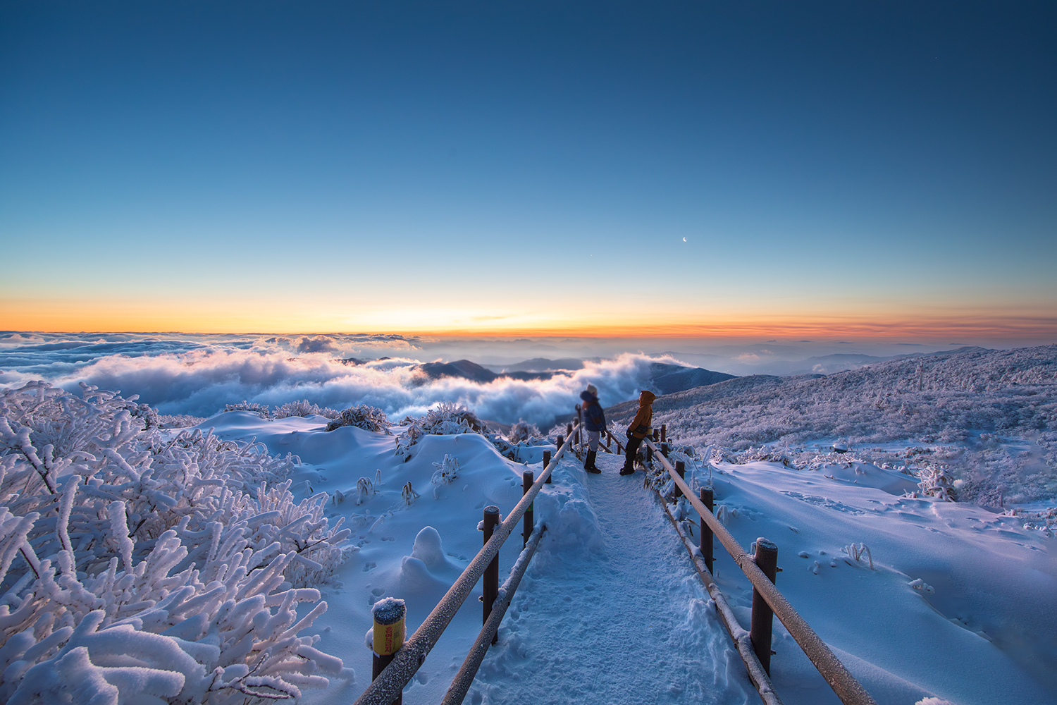 PHOTO BY  | Canon EOS 5D Mark IV | 2024:02:07 06:57:09 | ISO-400 | 8/10 sec | f 8 | 13 mm | EV=0 | ● WIDTH:1500 pixels  HEIGHT:1000 pixels