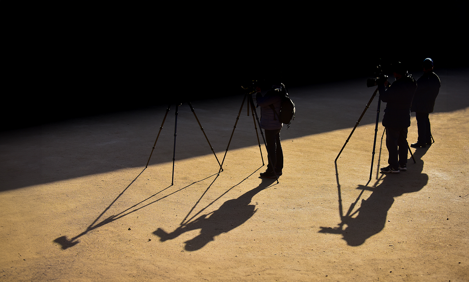 PHOTO BY :02:14 17:12 | KON CORPORA |  | ISO- |  |  |  | EV=0 | ● WIDTH:  HEIGHT: