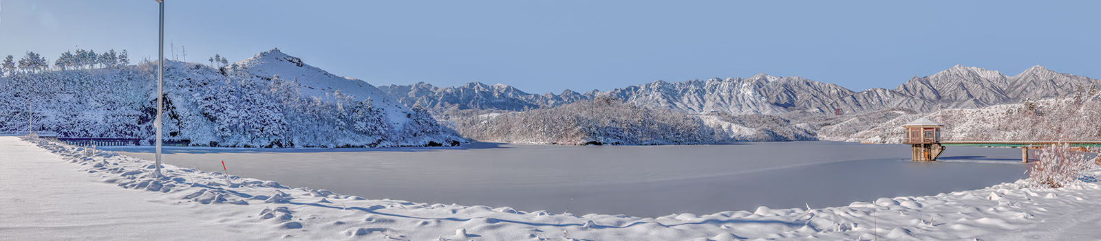 PHOTO BY  | NIKON D850 | 2024:02:16 09:07:41 | ISO-100 | 1/1250 sec | f 11 | 40 mm | EV=-0.3 | ● WIDTH:1600 pixels  HEIGHT:351 pixels