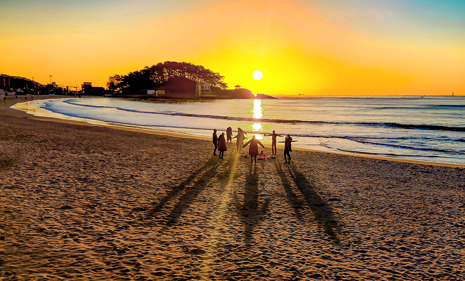 PHOTO BY  | SM-S908N | 2024:03:02 07:06:47 | ISO-12 | 1/661 sec | f 1.8 | 6.4 mm | EV=0 | ● WIDTH:1500 pixels  HEIGHT:905 pixels