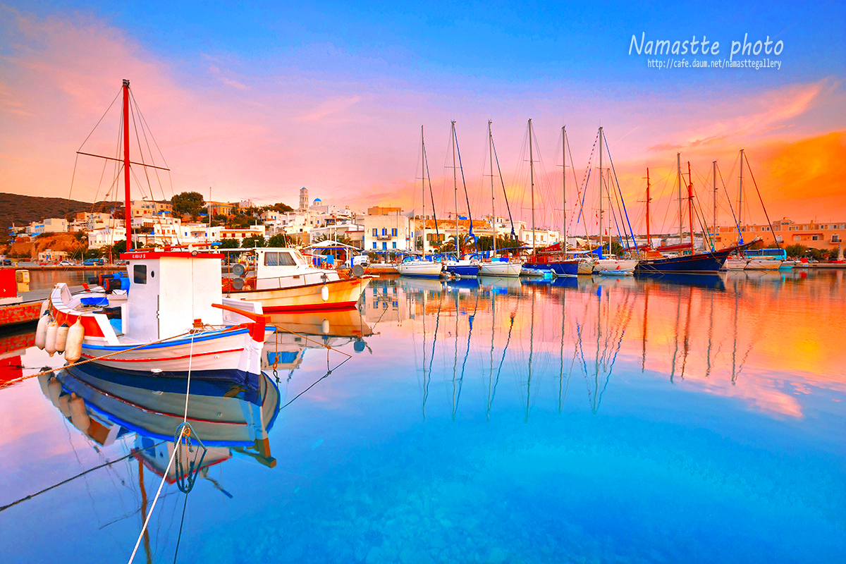 PHOTO BY  | Canon EOS 5D Mark III | 2015:10:08 07:26:59 | ISO-200 | 1/5 sec | f 11 | 16 mm | EV=0.7 | ● WIDTH:1200 pixels  HEIGHT:800 pixels