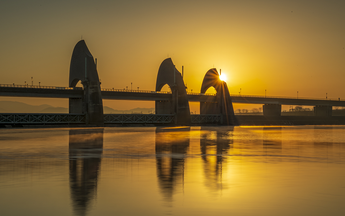 PHOTO BY  | NIKON D850 | 2024:03:10 07:12:00 | ISO-31 | 3/1 sec | f 22 | 56 mm | EV=0 | ● WIDTH:1200 pixels  HEIGHT:752 pixels