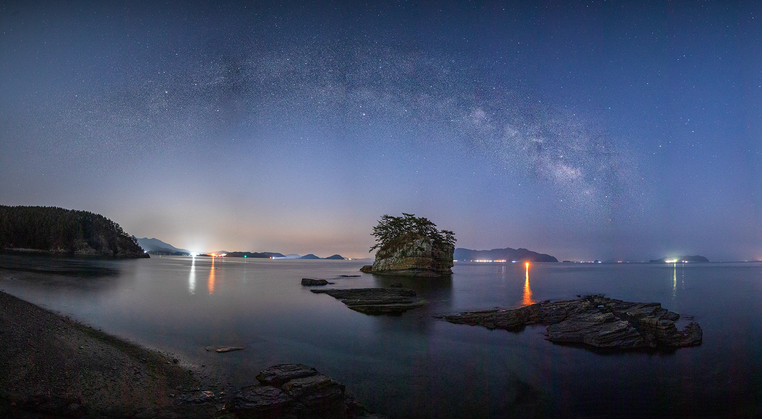 PHOTO BY  | Canon EOS 5D Mark IV | 2024:03:08 05:49:59 | ISO-1250 | 1/0 sec |  |  | EV=0 | ● WIDTH:1500 pixels  HEIGHT:824 pixels