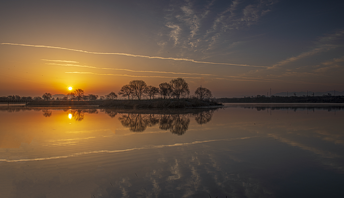 PHOTO BY  | NIKON D850 | 2024:03:16 06:54:24 | ISO-31 | 1/8 sec | f 22 | 26 mm | EV=0 | ● WIDTH:1200 pixels  HEIGHT:691 pixels