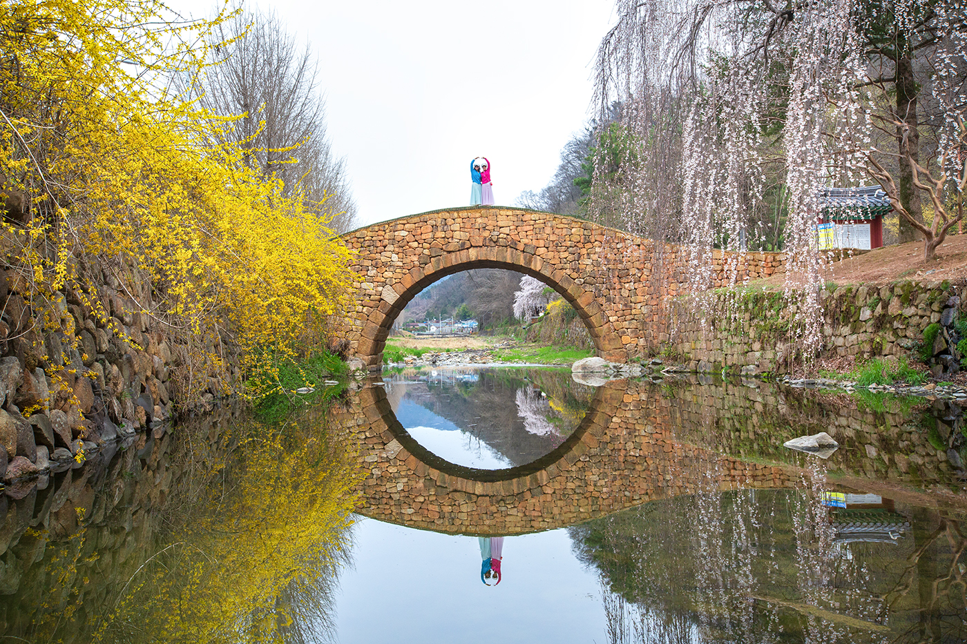 PHOTO BY  | Canon EOS 5D Mark III | 2024:03:27 14:20:41 | ISO-500 | 1/250 sec | f 13 | 35 mm | EV=0 | ● WIDTH:1400 pixels  HEIGHT:933 pixels