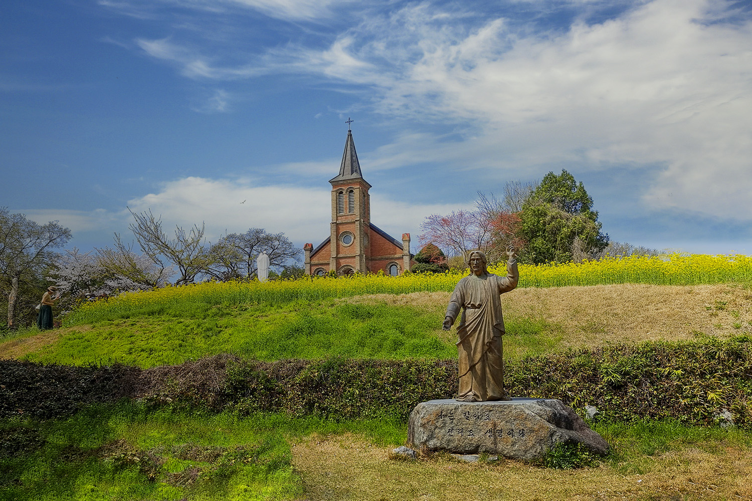 PHOTO BY  | SM-G998N | 2024:04:07 13:54:14 | ISO-50 | 1/1400 sec | f 1.8 | 6.7 mm | EV=0 | ● WIDTH:1500 pixels  HEIGHT:1000 pixels