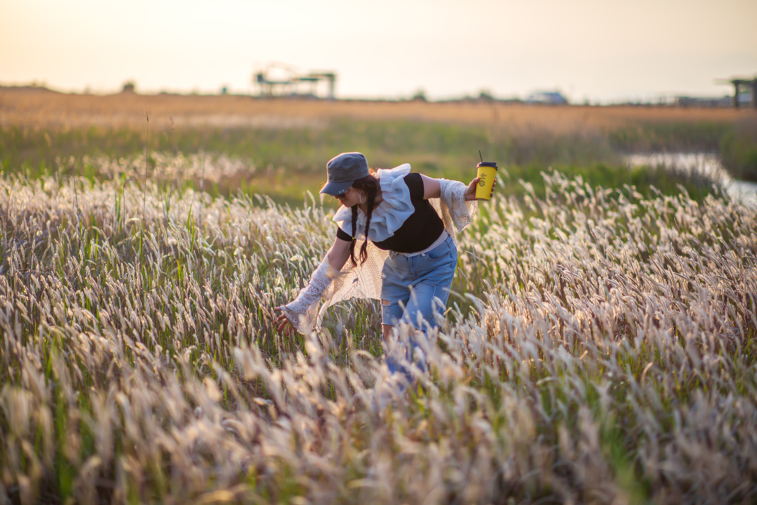 PHOTO BY  | Canon EOS 5D Mark III | 2024:04:28 18:29:57 | ISO-125 | 1/3200 sec | f 1.4 | 85 mm | EV=0 | ● WIDTH:1500 pixels  HEIGHT:1000 pixels