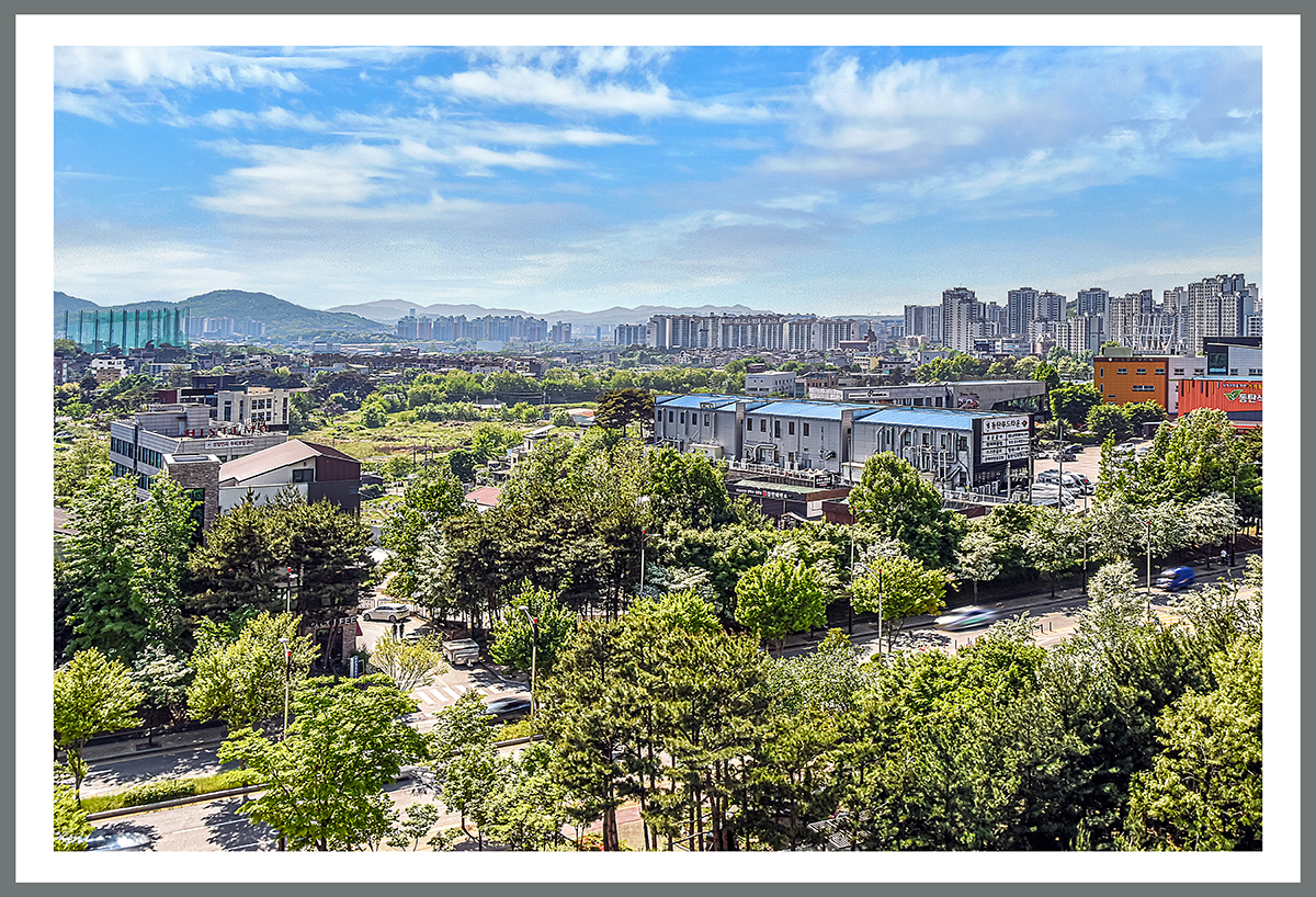 PHOTO BY  | NIKON D5500 | 2024:05:02 15:06:00 | ISO-100 | 1/13 sec | f 8 | 20 mm | EV=1 | ● WIDTH:1200 pixels  HEIGHT:818 pixels