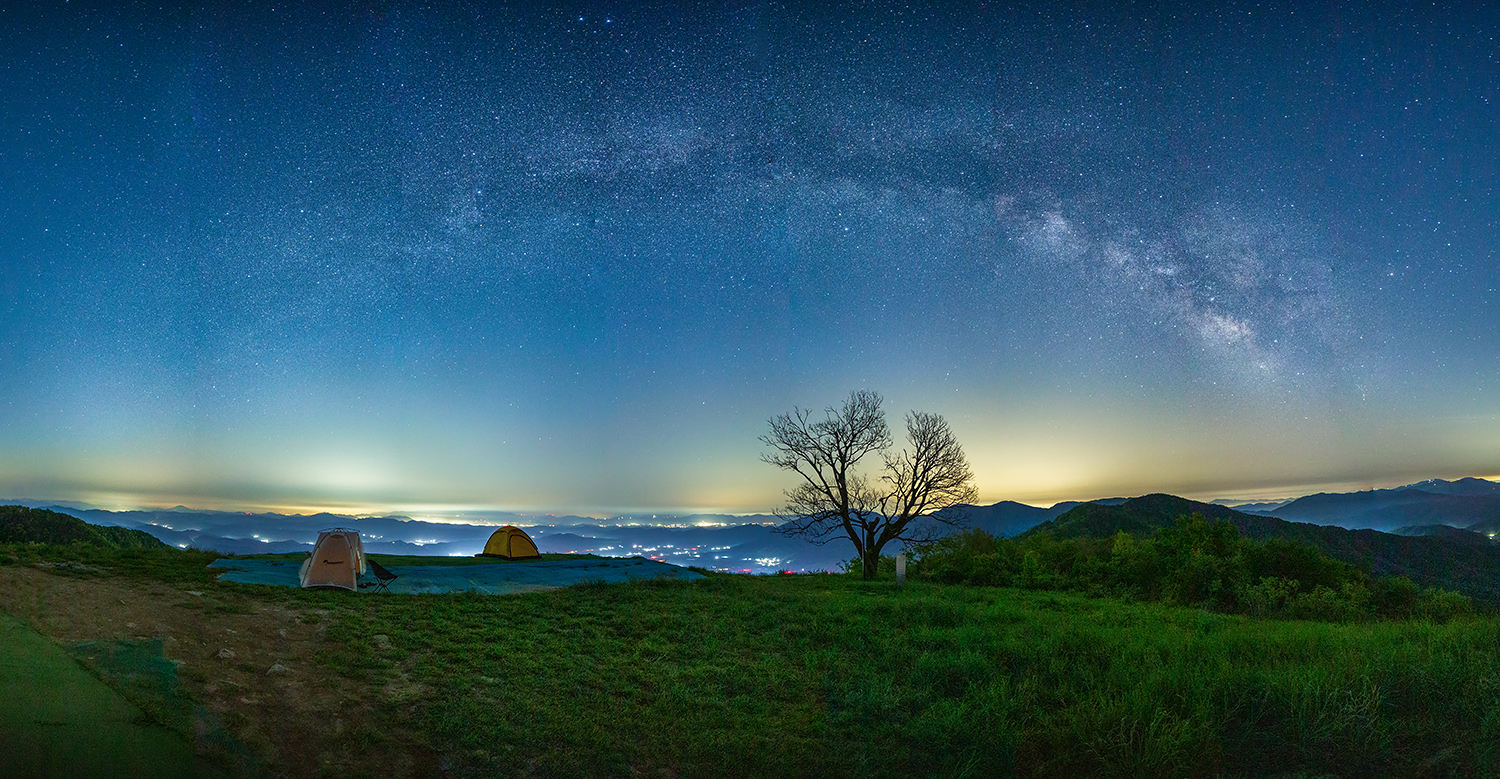 PHOTO BY  | Canon EOS 5D Mark III | 2024:05:04 02:10:45 | ISO-2000 | 15/1 sec |  |  | EV=0 | ● WIDTH:1500 pixels  HEIGHT:779 pixels