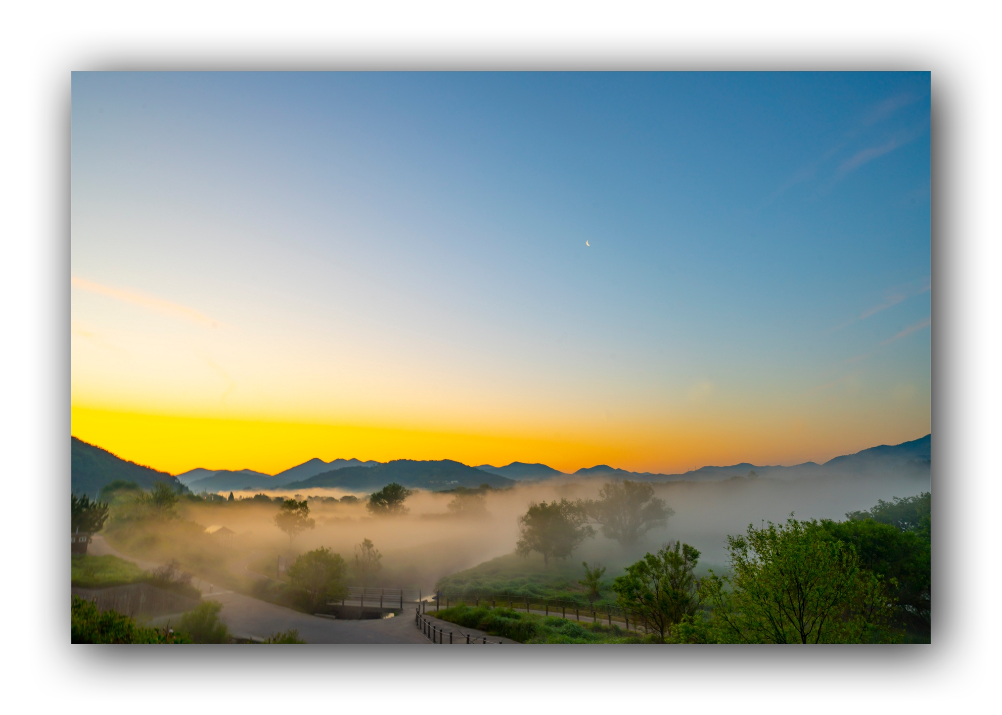 PHOTO BY Sil Sang Kim | ILCE-7RM4 | 2024:05:03 17:24:11 | ISO-100 | 1/8 sec | f 11 | 24 mm | EV=0 | ● WIDTH:1982 pixels  HEIGHT:1415 pixels