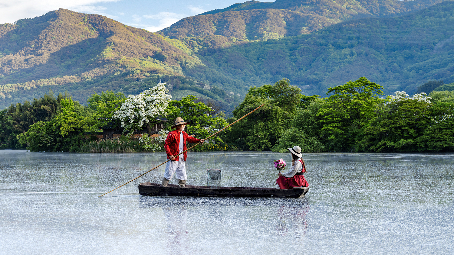 PHOTO BY  | GFX100S | 2024:05:04 06:22:31 | ISO-200 | 1/160 sec | f 5.6 | 64 mm | EV=0 | ● WIDTH:1500 pixels  HEIGHT:844 pixels