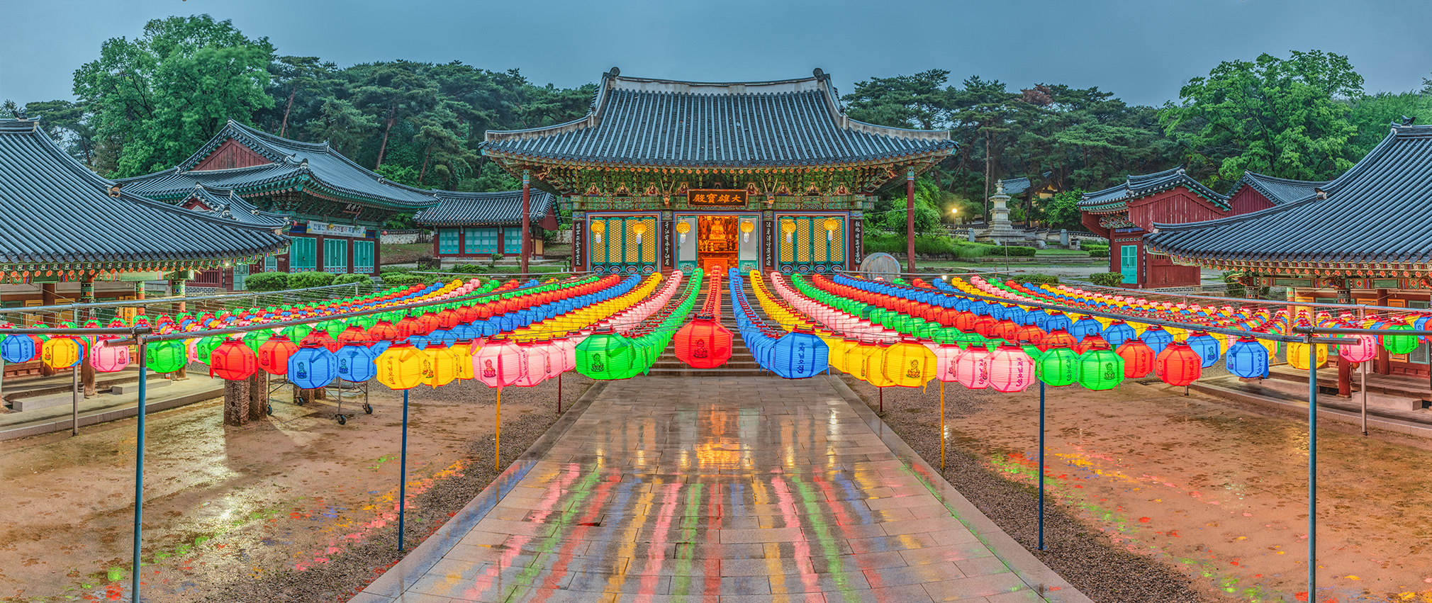 PHOTO BY Kim Dae Sung | NIKON D850 | 2021:05:16 19:42:01 | ISO-100 | 5/1 sec | f 8 | 24 mm | EV=0 | ● WIDTH:2020 pixels  HEIGHT:851 pixels