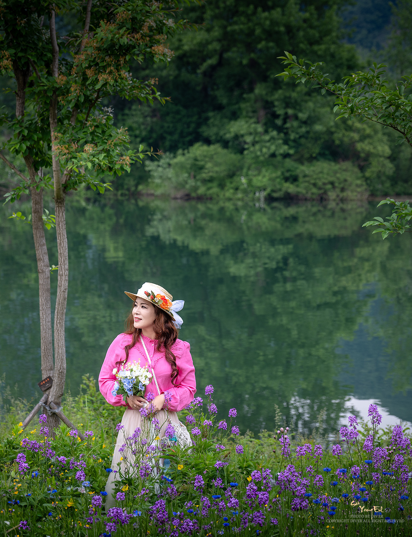 PHOTO BY  | NIKON Z f | 2024:05:20 08:51:10 | ISO-100 | 1/60 sec | f 4 | 75 mm | EV=0 | ● WIDTH:1380 pixels  HEIGHT:1800 pixels