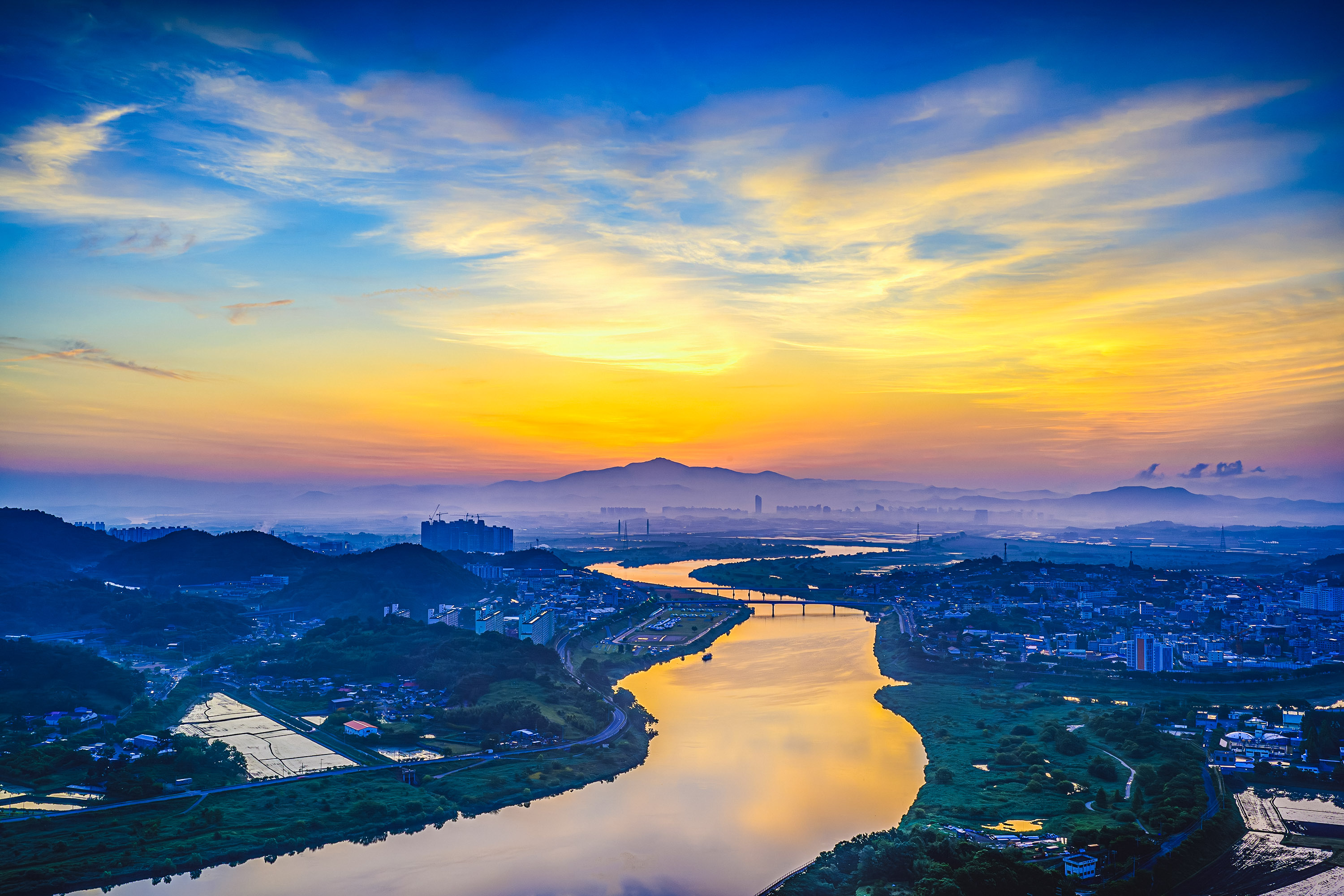 PHOTO BY  | NIKON Z 7_2 | 2024:05:27 05:17:29 | ISO-100 | 1/3 sec | f 16 | 33.5 mm | EV=0 | ● WIDTH:  HEIGHT: