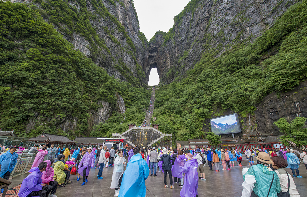 PHOTO BY  | NIKON D850 | 2024:05:30 16:51:52 | ISO-320 | 1/100 sec | f 8 | 14 mm | EV=0 | ● WIDTH:1000 pixels  HEIGHT:640 pixels