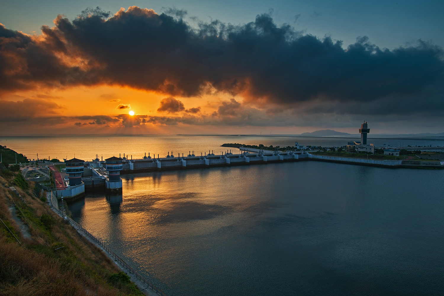 PHOTO BY  | NIKON D850 | 2024:06:16 05:40:40 | ISO-100 | 1/60 sec | f 16 | 24 mm | EV=0 | ● WIDTH:1500 pixels  HEIGHT:1000 pixels