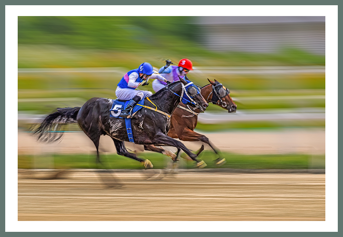 PHOTO BY  | NIKON D5500 | 2024:06:16 10:38:07 | ISO-100 | 1/45 sec | f 19 | 165 mm | EV=-0.5 | ● WIDTH:1300 pixels  HEIGHT:899 pixels