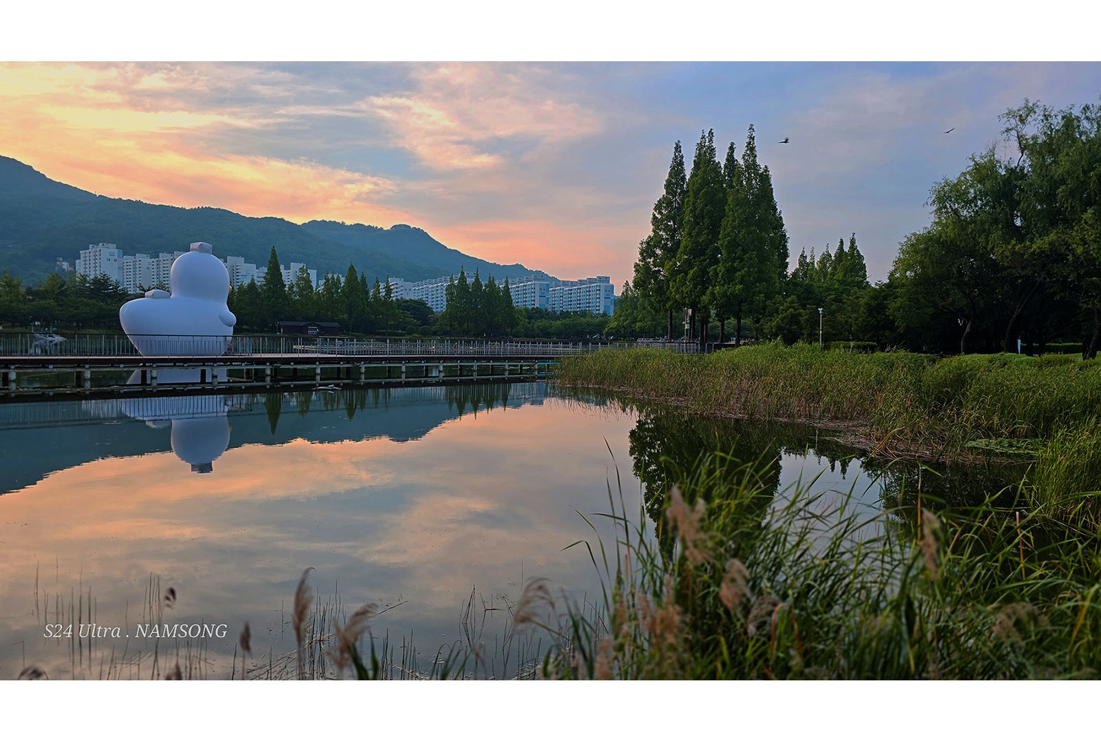PHOTO BY  | Galaxy S24 Ultra | 2024:06:17 05:31:33 | ISO-12 | 1/122 sec | f 1.7 | 6.3 mm | EV=0 | ● WIDTH:1599 pixels  HEIGHT:900 pixels