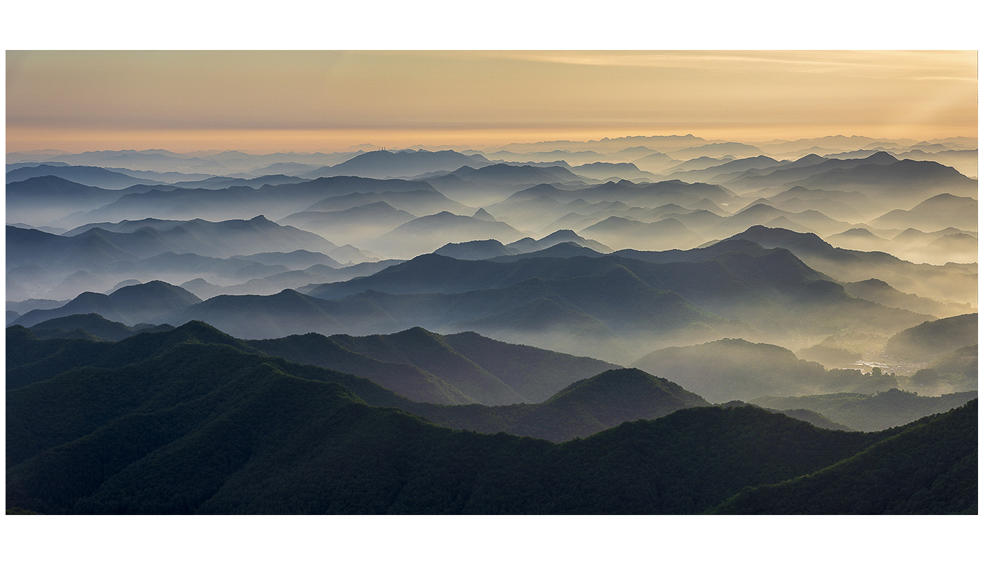 PHOTO BY  | NIKON D810 | 2024:06:17 06:26:24 | ISO-100 | 1/30 sec | f 11 | 86 mm | EV=-0.7 | ● WIDTH:1418 pixels  HEIGHT:814 pixels