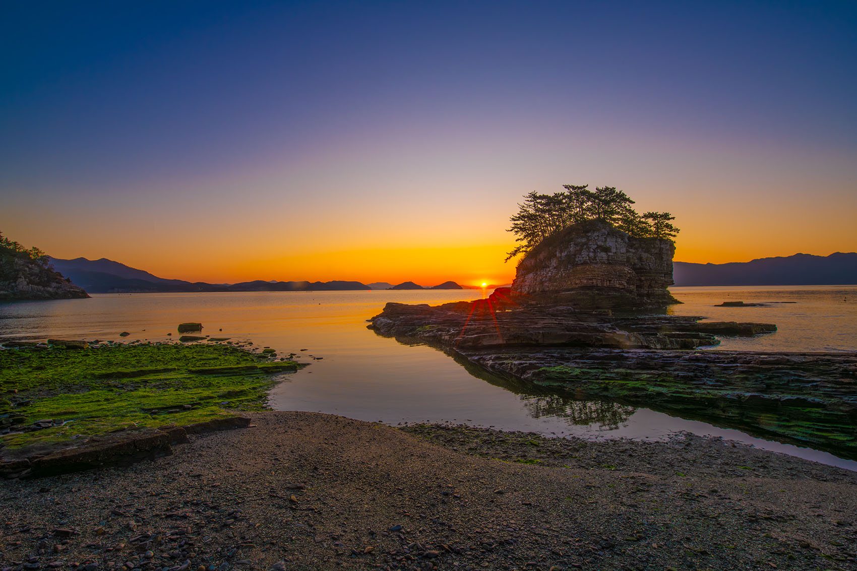 PHOTO BY  | NIKON D850 | 2024:02:17 06:57:45 | ISO-100 | 1/25 sec | f 22 | 16 mm | EV=0 | ● WIDTH:1700 pixels  HEIGHT:1133 pixels