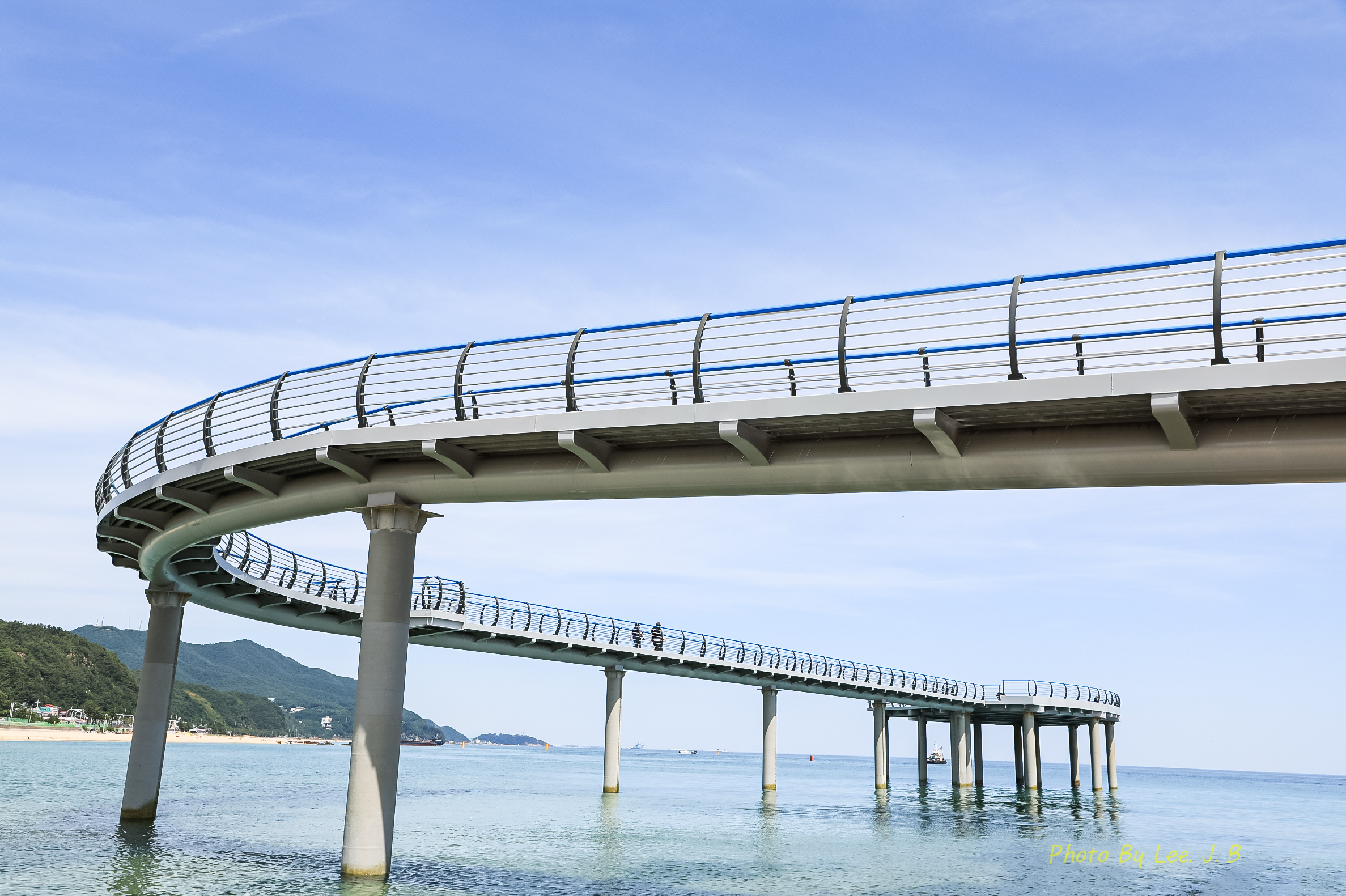 PHOTO BY  | Canon EOS R3 | 2024:06:17 10:53:35 | ISO-100 | 1/160 sec | f 11 | 35 mm | EV=0 | ● WIDTH:2375 pixels  HEIGHT:1581 pixels