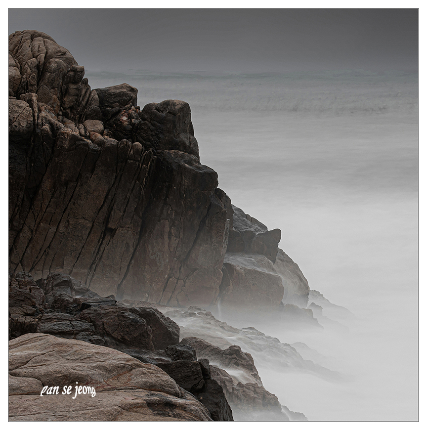 PHOTO BY JPS4607 | Canon EOS 6D Mark II | 2020:04:13 09:28:36 | ISO-100 | 26/1 sec | f 22 | 98 mm | EV=0 | ● WIDTH:864 pixels  HEIGHT:870 pixels