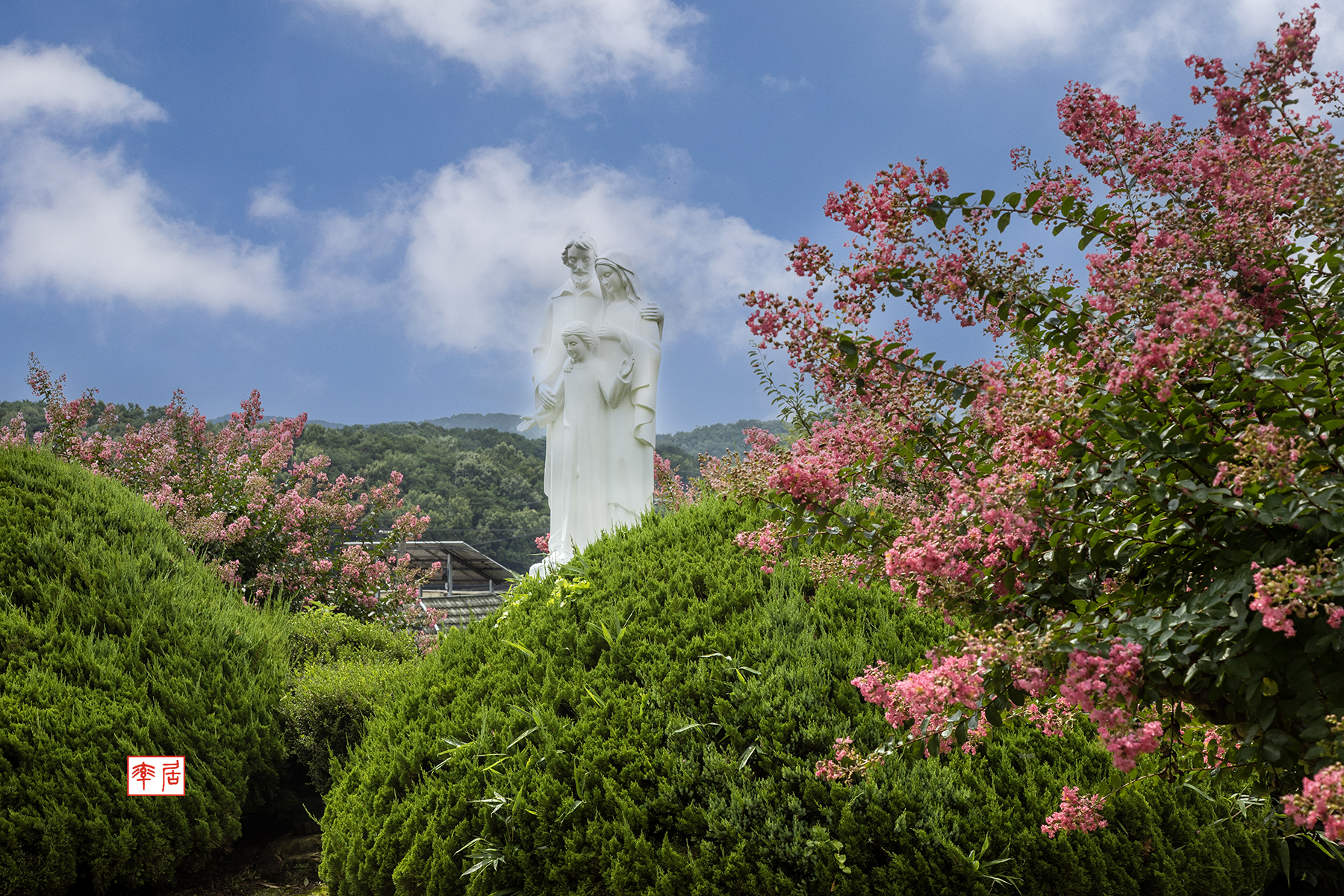 PHOTO BY changickheun | Canon EOS-1D X Mark III | 2024:07:19 10:08:27 | ISO-100 | 1/250 sec | f 9 | 65 mm | EV=0 | ● WIDTH:1800 pixels  HEIGHT:1200 pixels