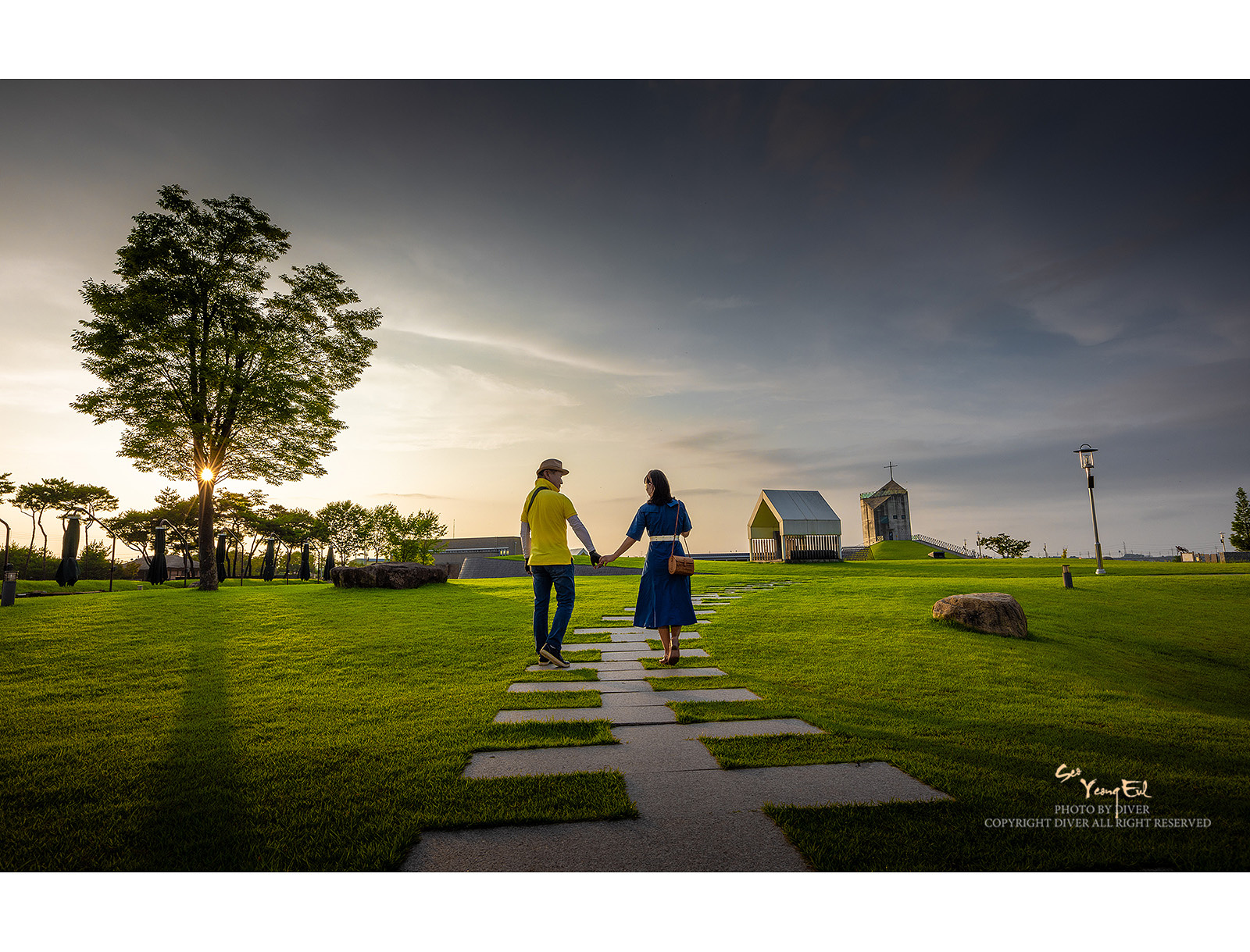 PHOTO BY  | Canon EOS R5 | 2024:07:11 19:07:20 | ISO-100 | 1/160 sec | f 11 | 19 mm | EV=0 | ● WIDTH:1600 pixels  HEIGHT:1219 pixels