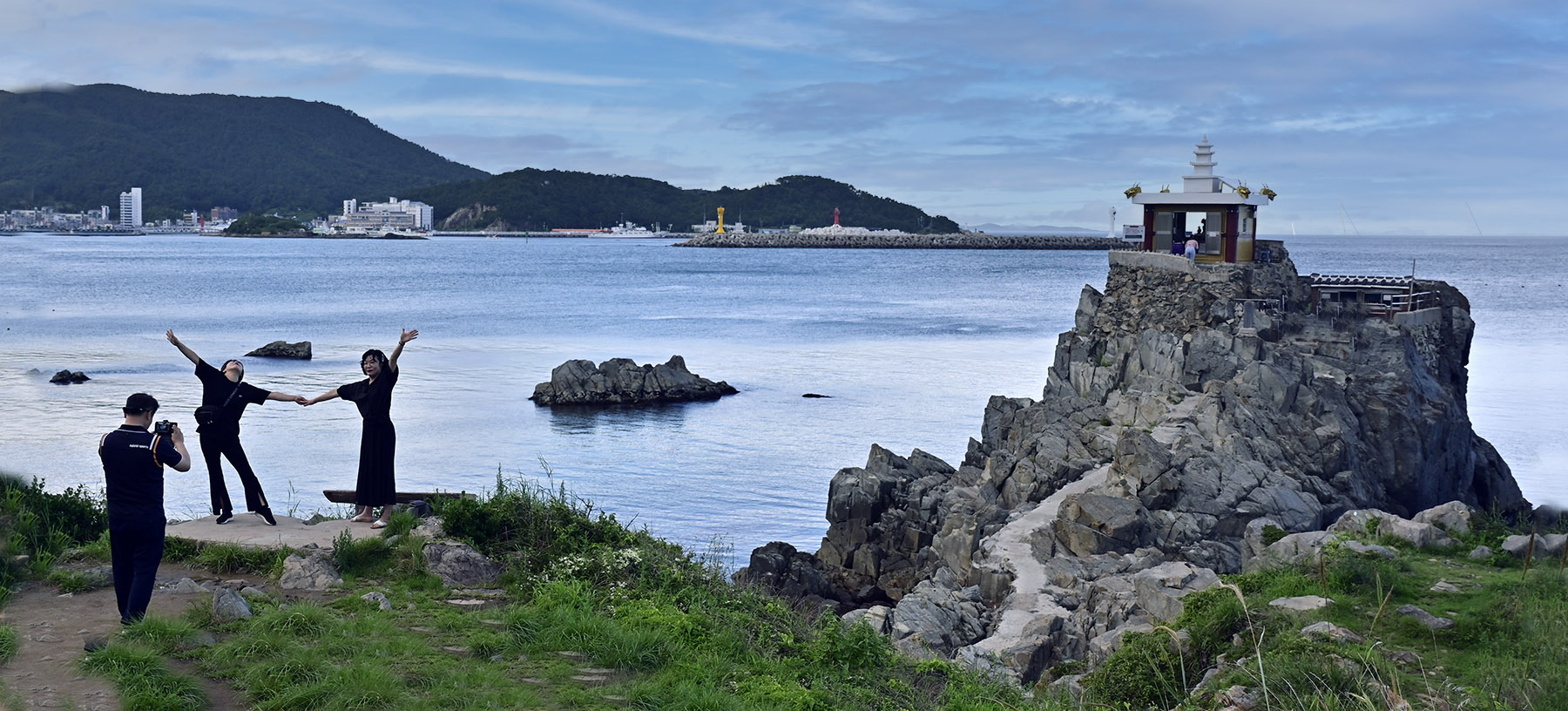 PHOTO BY HAN_JONGSOO | NIKON Z fc | 2024:07:24 17:41:17 | ISO-100 | 1/250 sec | f 5.6 | 24 mm | EV=-1 | ● WIDTH:1800 pixels  HEIGHT:816 pixels