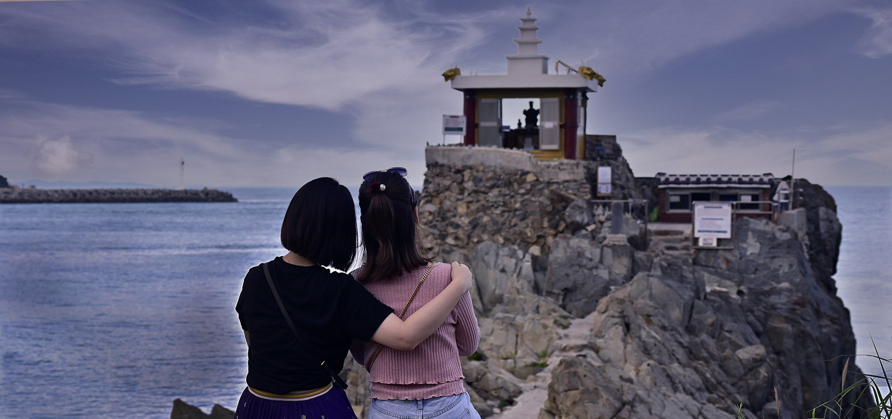 PHOTO BY HAN_JONGSOO | NIKON Z fc | 2024:07:24 17:55:05 | ISO-100 | 1/250 sec | f 5.3 | 48 mm | EV=-1 | ● WIDTH:1772 pixels  HEIGHT:832 pixels