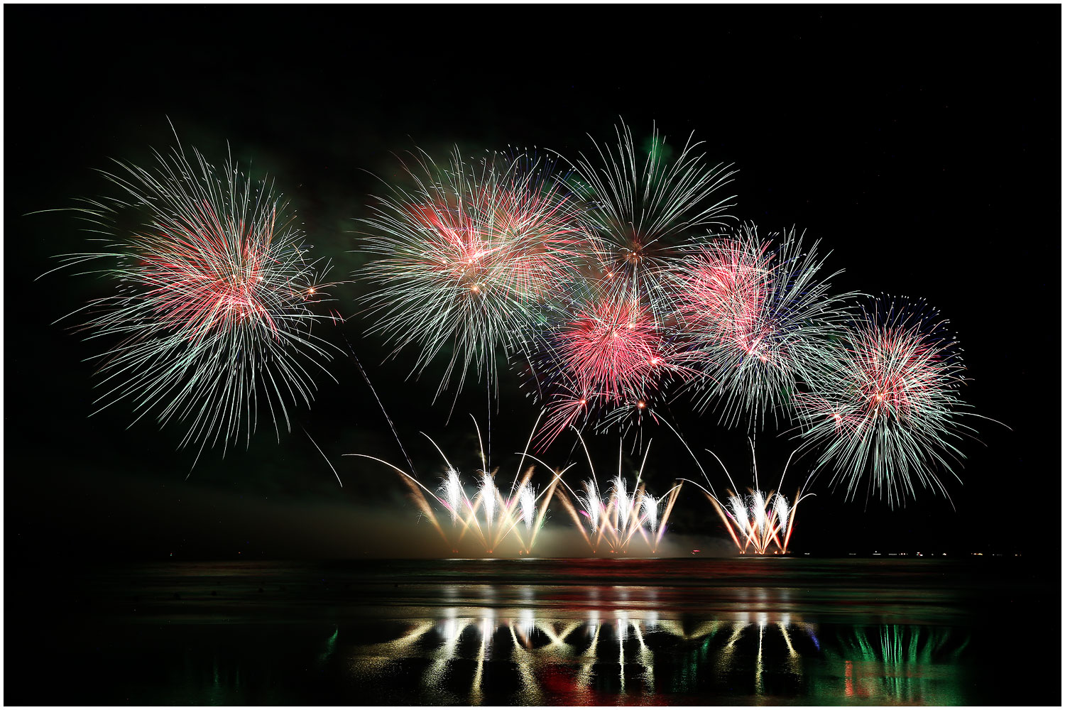   | PHOTO BY : Photo No Data |