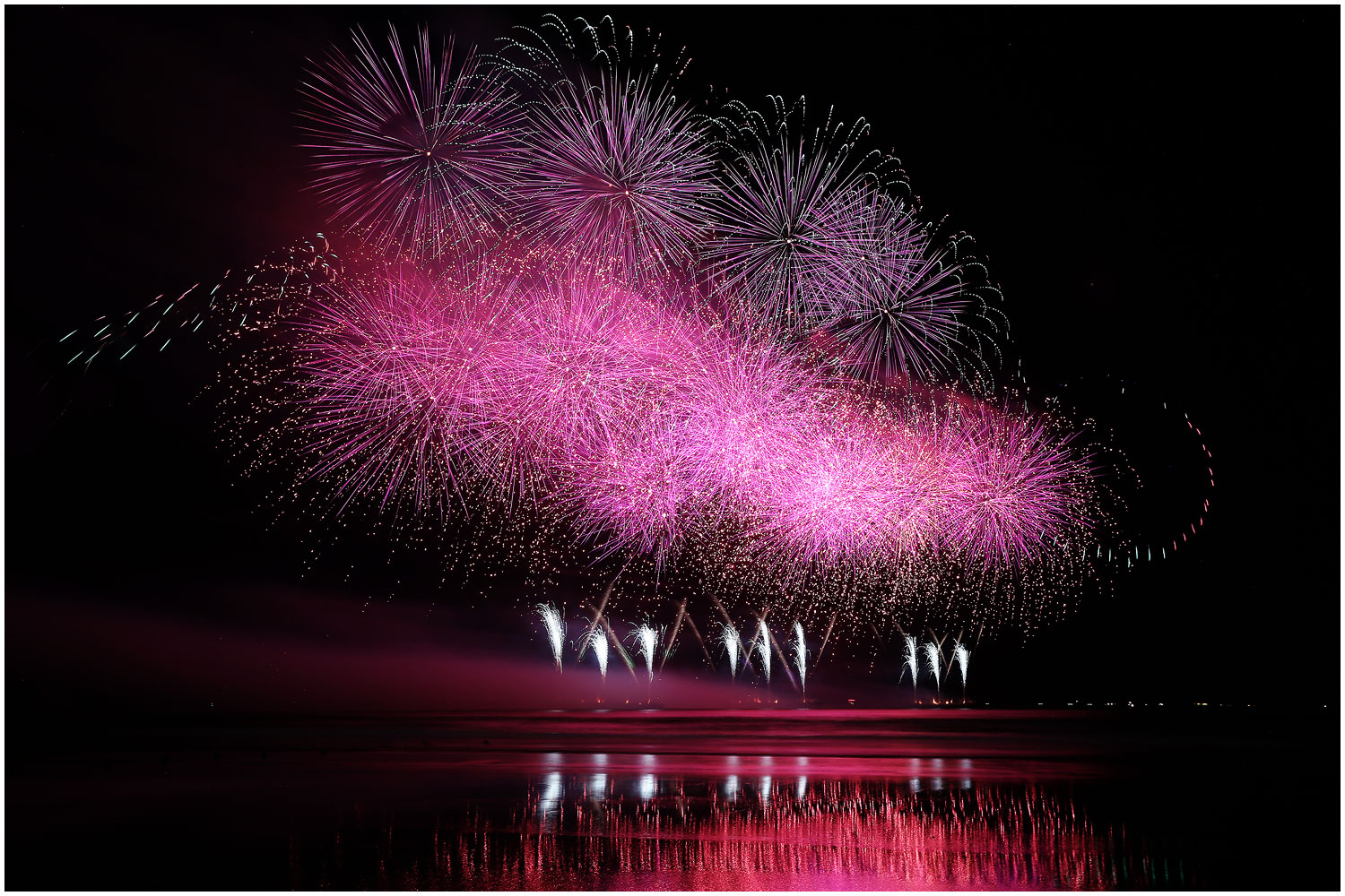   | PHOTO BY : Photo No Data |