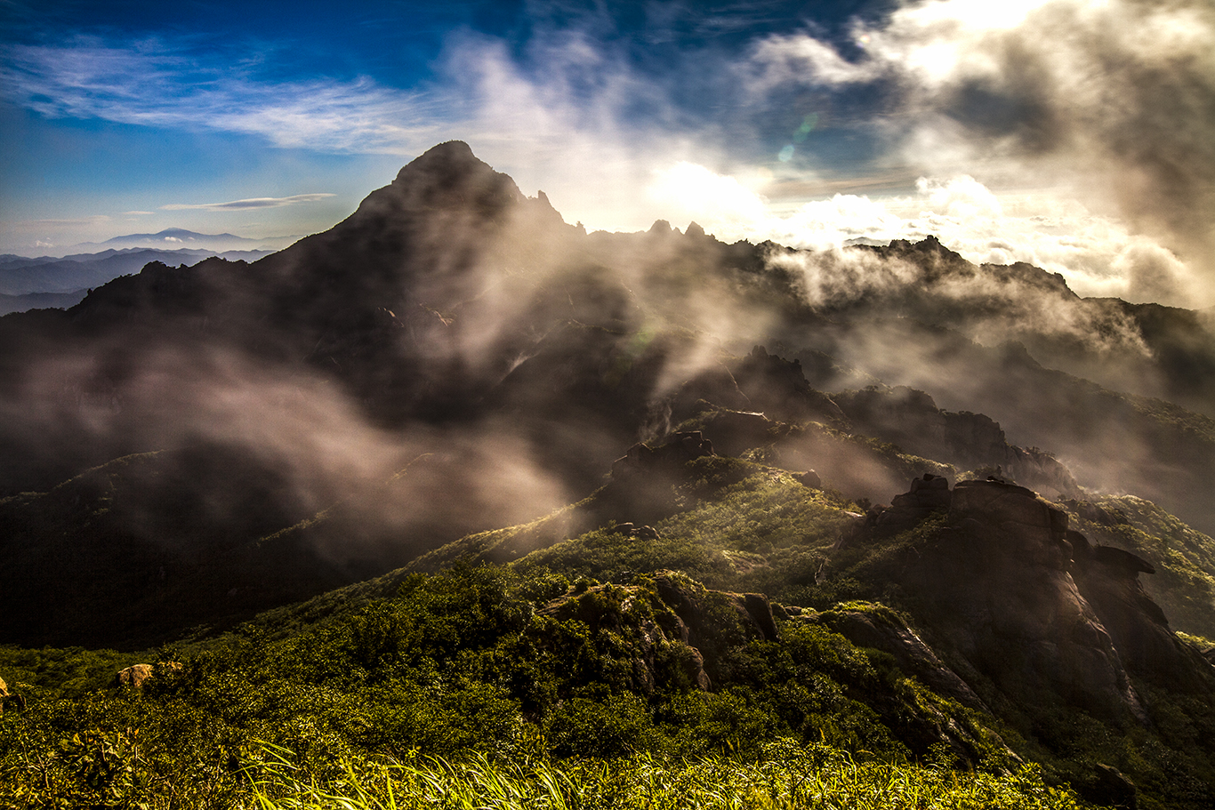 PHOTO BY  | Canon EOS 5D Mark II | 2019:08:13 07:52:22 | ISO-100 | 4/10 sec | f 22 | 27 mm | EV=0 | ● WIDTH:1366 pixels  HEIGHT:911 pixels