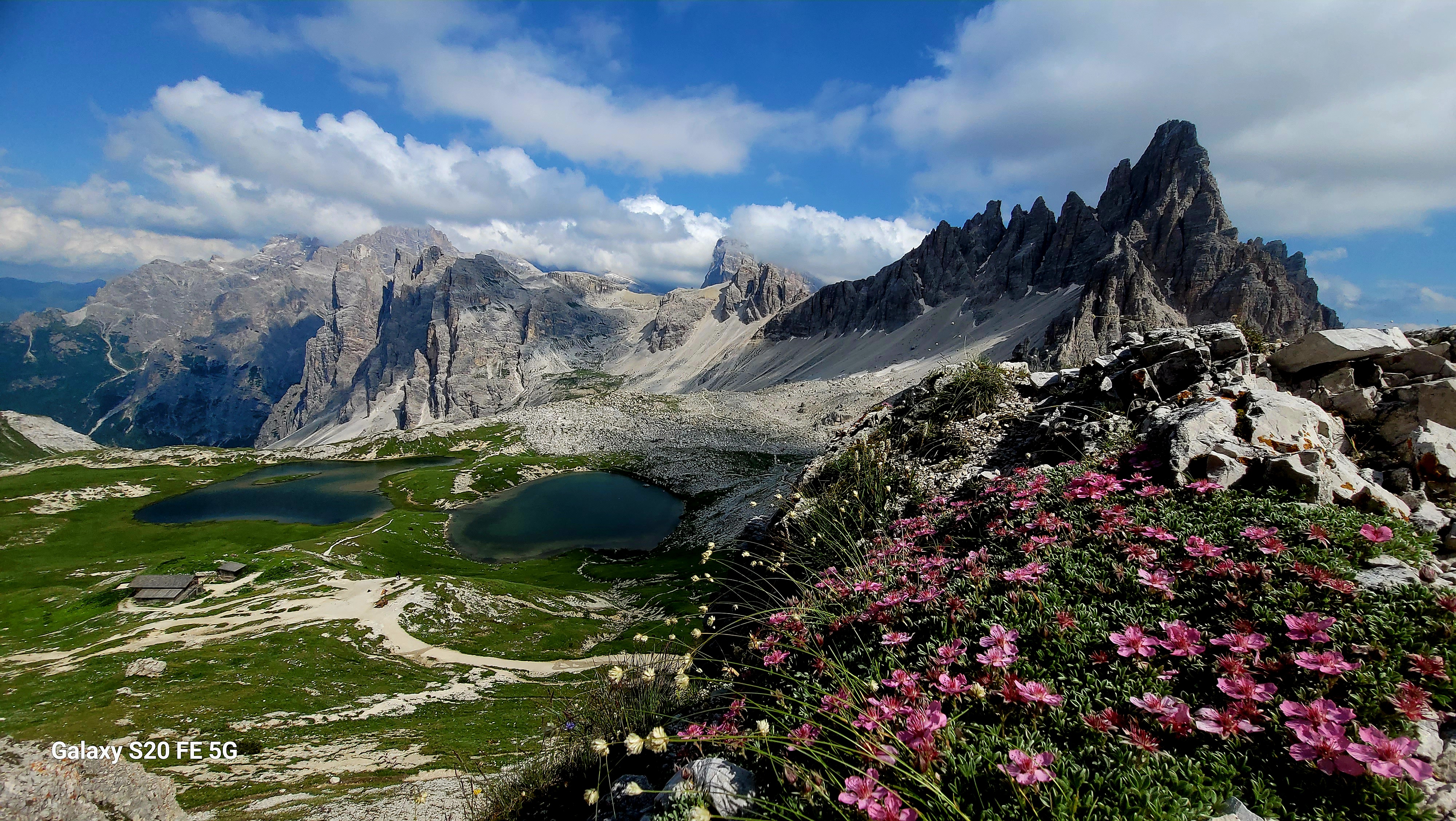 PHOTO BY  | SM-G781N | 2024:07:16 16:01:08 | ISO-40 | 4/10000 sec | f 2.2 | 1.74 mm | EV=0 | ● WIDTH:4000 pixels  HEIGHT:2256 pixels