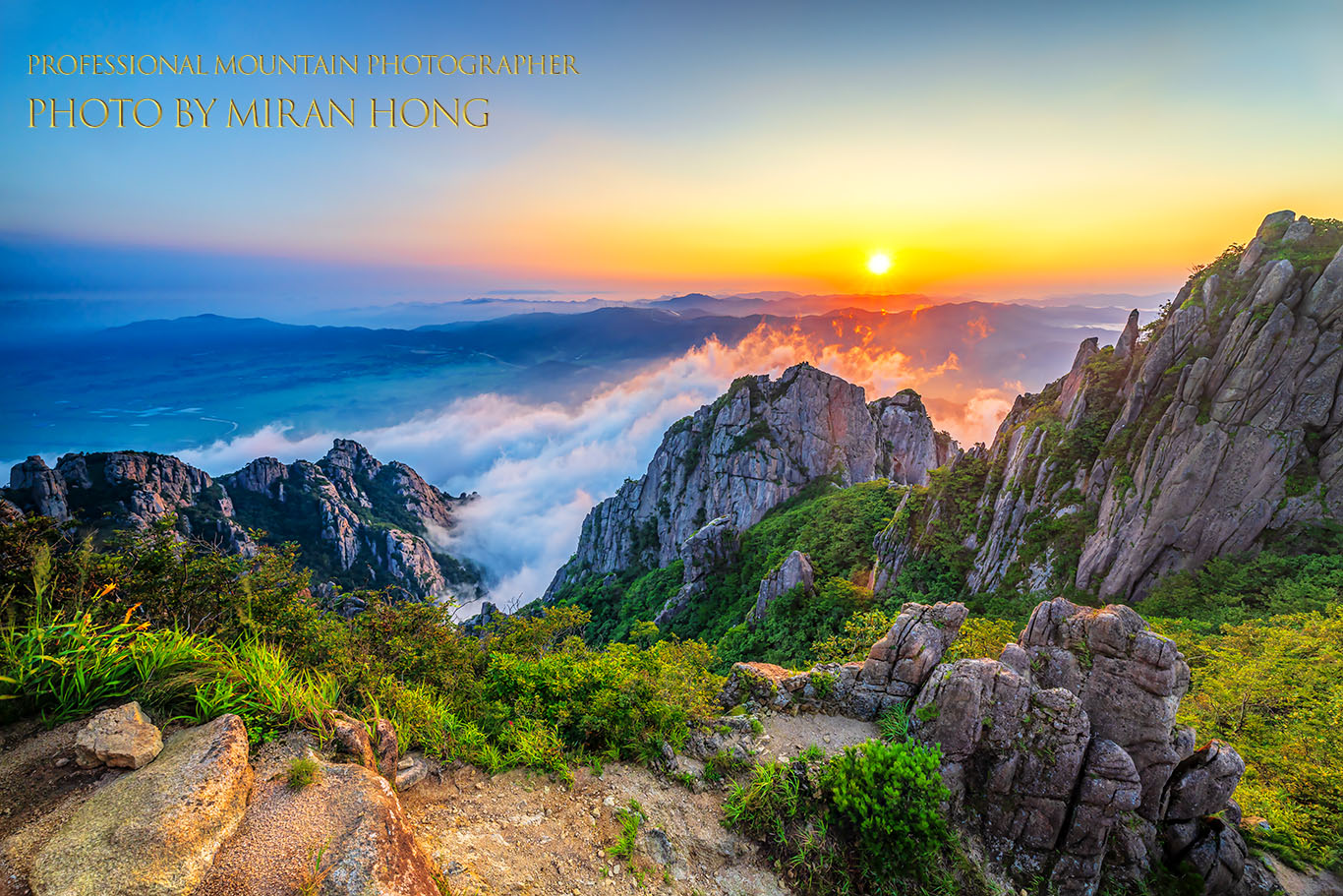 PHOTO BY HONG_MI_RAN | NIKON Z 8 | 2024:08:03 05:58:03 | ISO-80 | 1/10 sec | f 11 | 14 mm | EV=0 | ● WIDTH:1366 pixels  HEIGHT:911 pixels
