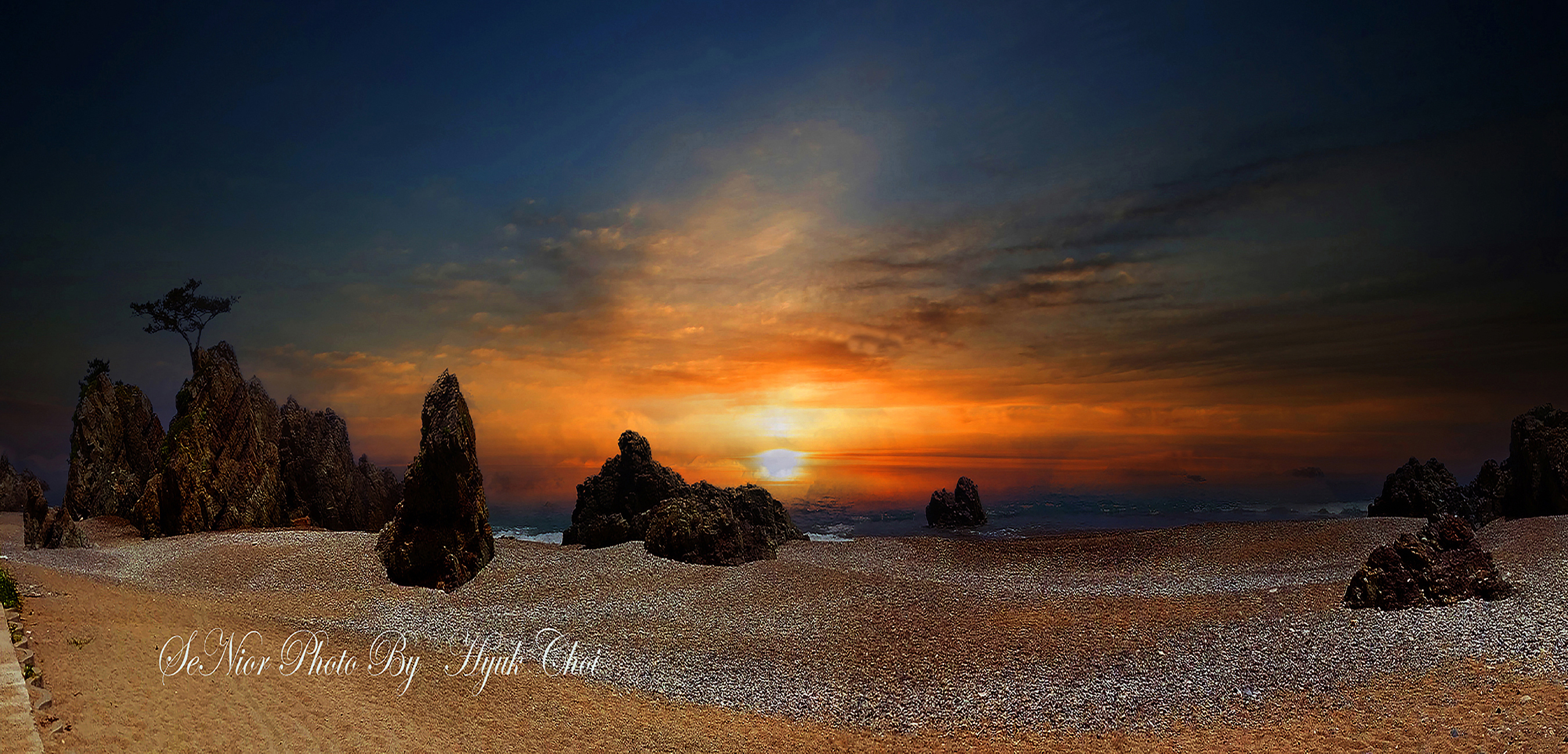 PHOTO BY  | Canon EOS R6 | 2024:08:04 05:38:40 | ISO-250 | 1/100 sec | f 10 | 20 mm | EV=0 | ● WIDTH:2700 pixels  HEIGHT:1300 pixels