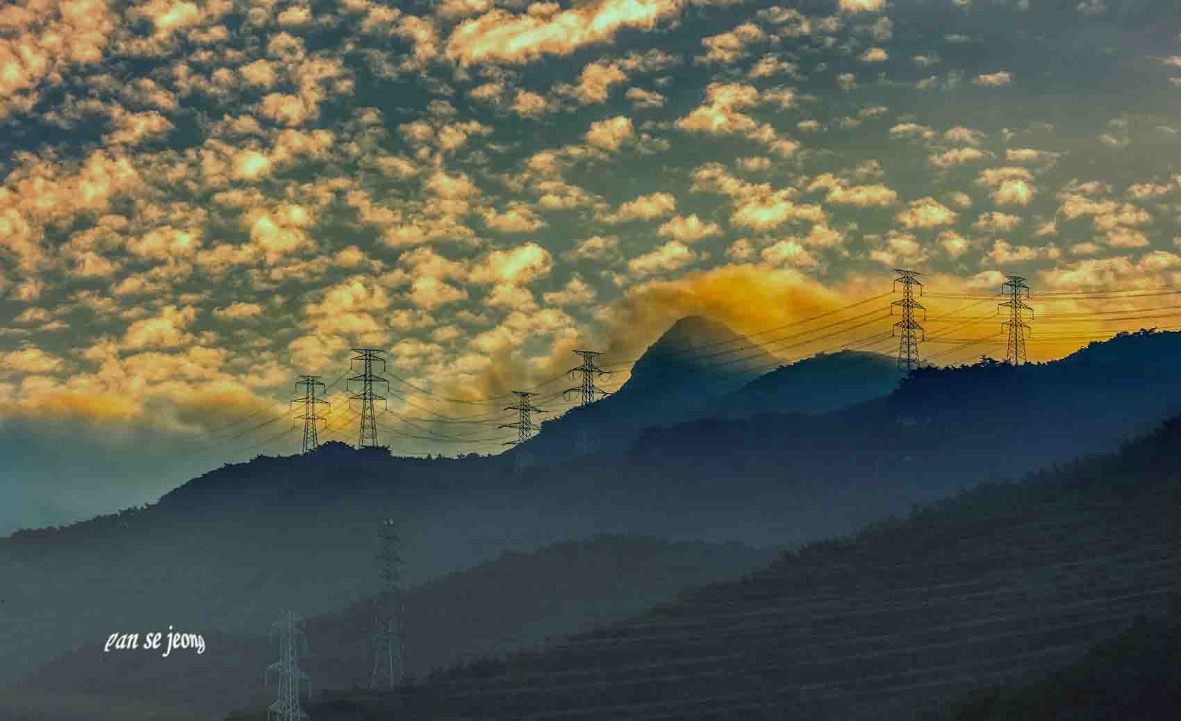 PHOTO BY jps | Canon EOS R6 | 2024:08:11 06:26:44 | ISO-100 | 1/640 sec | f 5.6 | 282 mm | EV=0.3 | ● WIDTH:1700 pixels  HEIGHT:1038 pixels