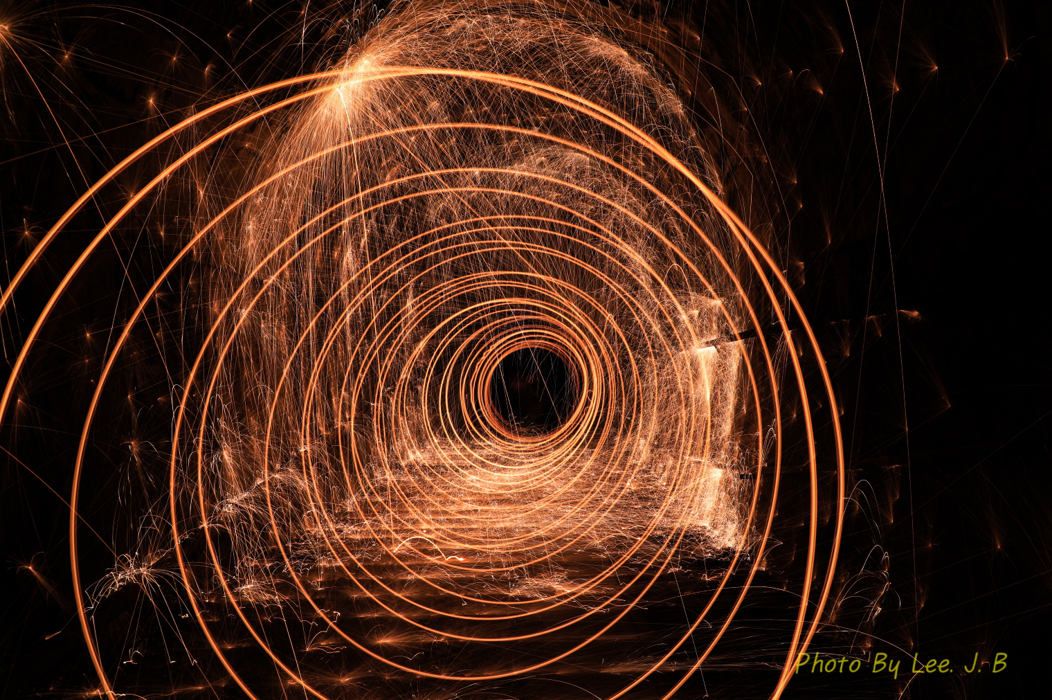 PHOTO BY  | Canon EOS 5D Mark IV | 2024:07:27 20:32:05 | ISO-100 | 106/10 sec | f 9 | 31 mm | EV=0 | ● WIDTH:1520 pixels  HEIGHT:1011 pixels