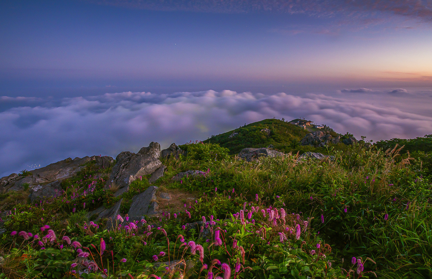 PHOTO BY  | NIKON D850 | 2024:08:12 04:56:08 | ISO-100 | 30/1 sec | f 16 | 25 mm | EV=-1 | ● WIDTH:1400 pixels  HEIGHT:904 pixels