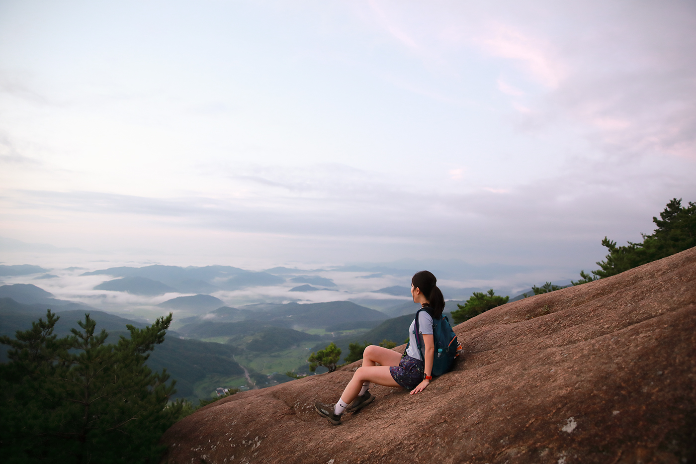 PHOTO BY  | Canon EOS 5D Mark IV | 2024:08:17 05:41:52 | ISO-1250 | 1/200 sec | f 3.2 | 24 mm | EV=0 | ● WIDTH:1400 pixels  HEIGHT:933 pixels