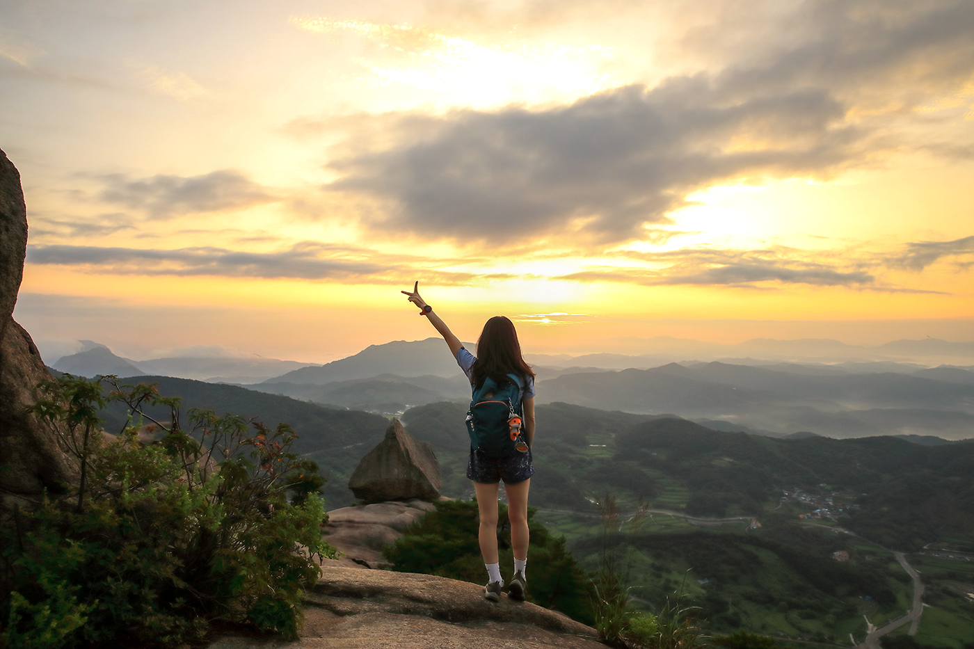 PHOTO BY  | Canon EOS 5D Mark IV | 2024:08:17 06:00:06 | ISO-640 | 1/320 sec | f 8 | 24 mm | EV=0 | ● WIDTH:1400 pixels  HEIGHT:933 pixels