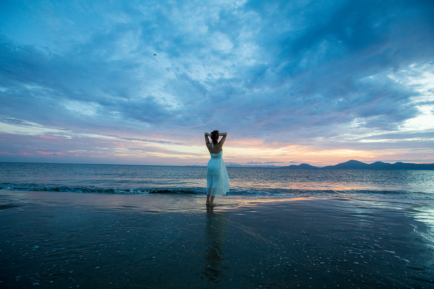 PHOTO BY  | Canon EOS 5D Mark IV | 2024:08:18 19:11:32 | ISO-800 | 1/160 sec | f 5.6 | 16 mm | EV=0 | ● WIDTH:1400 pixels  HEIGHT:933 pixels