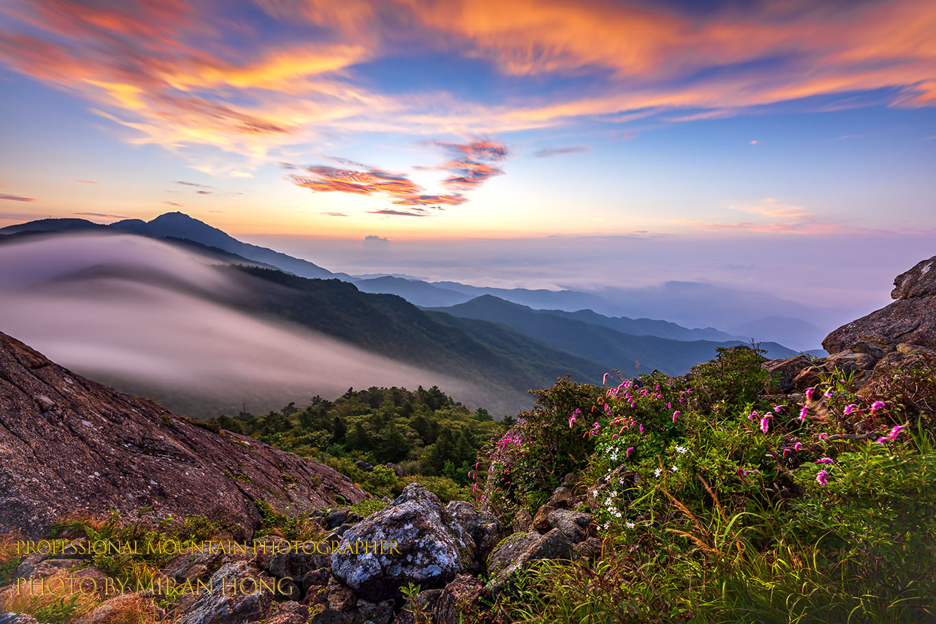 PHOTO BY HONG_MI_RAN | NIKON Z 8 | 2024:08:17 05:44:25 | ISO-50 | 60/1 sec | f 20 | 14 mm | EV=0 | ● WIDTH:1366 pixels  HEIGHT:911 pixels