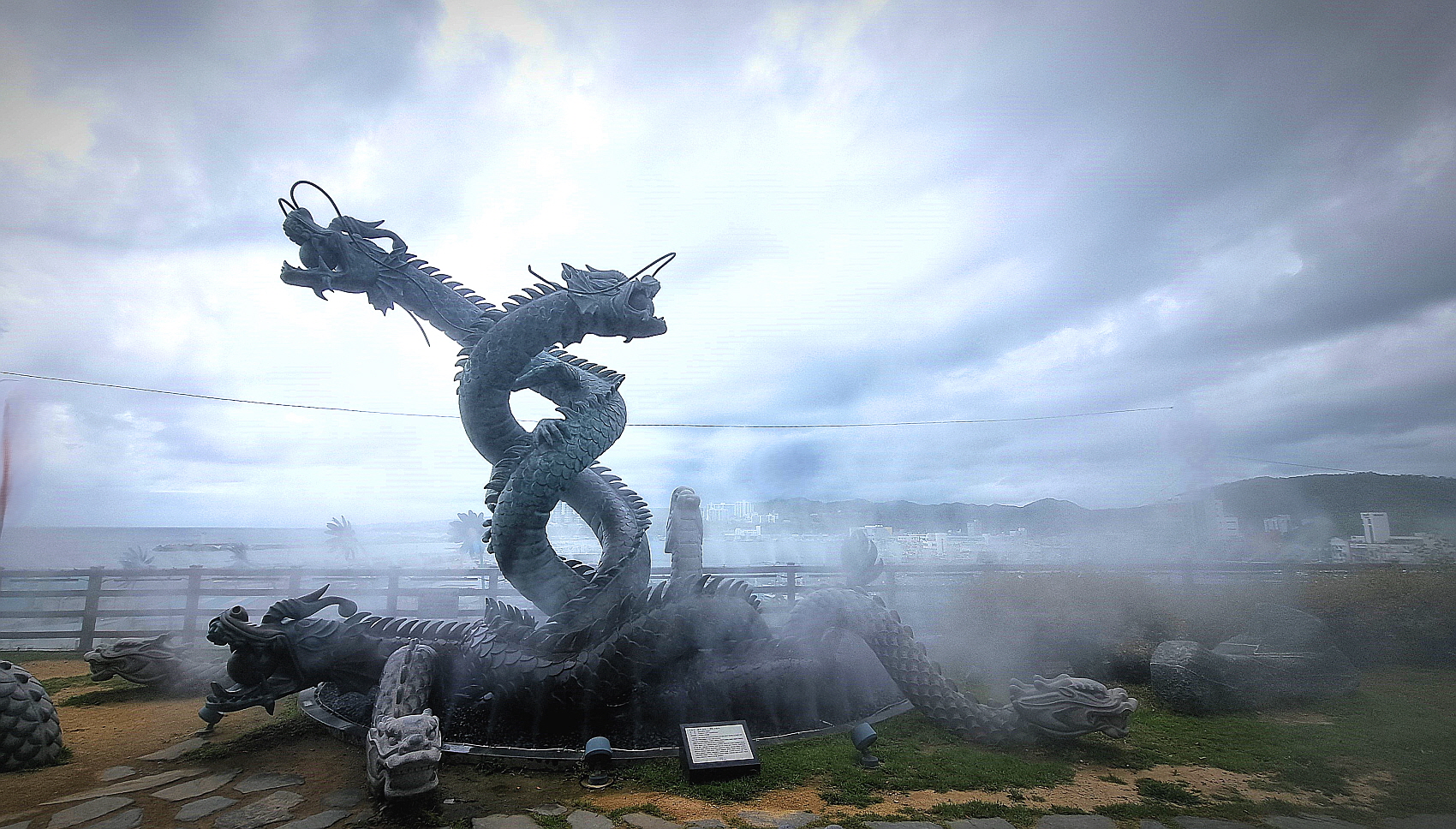 PHOTO BY  | SM-G998N | 2024:08:28 11:30:58 | ISO-50 |  |  |  | EV=0 | ● WIDTH:1700 pixels  HEIGHT:968 pixels