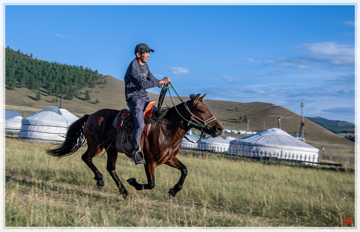 PHOTO BY  | NIKON Z 9 | 2024:08:10 20:31:58 | ISO-280 | 1/320 sec | f 11 | 45 mm | EV=0.7 | ● WIDTH:1500 pixels  HEIGHT:967 pixels