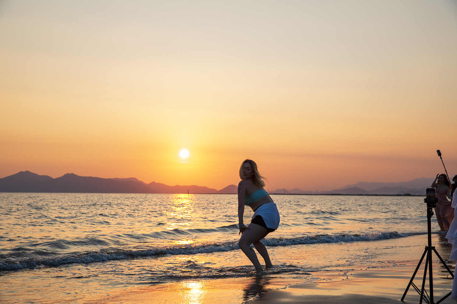 PHOTO BY  | Canon EOS 5D Mark IV | 2024:09:01 18:33:27 | ISO-640 | 1/800 sec | f 7.1 | 53 mm | EV=0.7 | ● WIDTH:1500 pixels  HEIGHT:1000 pixels