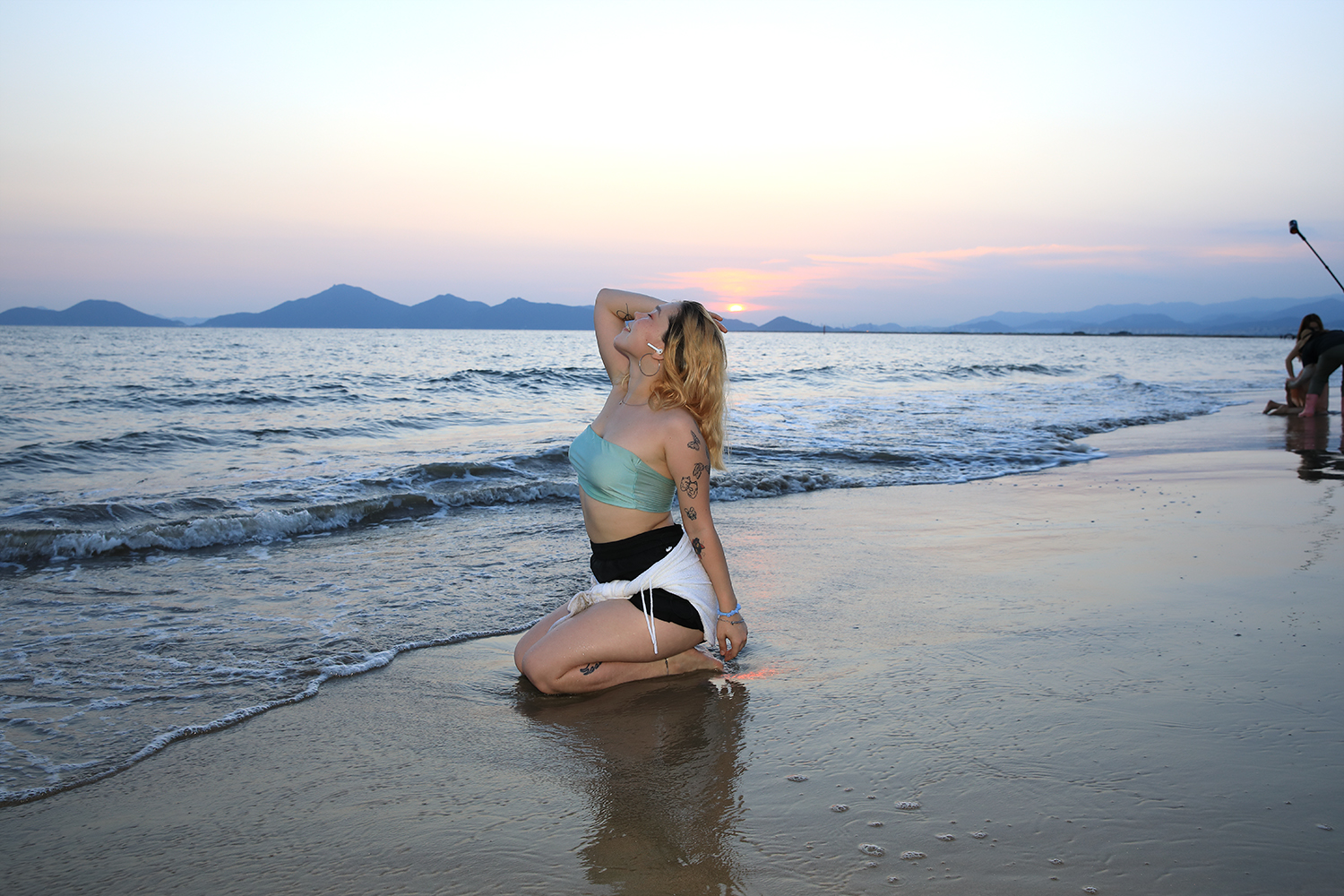 PHOTO BY  | Canon EOS 5D Mark IV | 2024:09:01 18:45:44 | ISO-320 | 1/80 sec | f 7.1 | 30 mm | EV=0.3 | ● WIDTH:1500 pixels  HEIGHT:1000 pixels