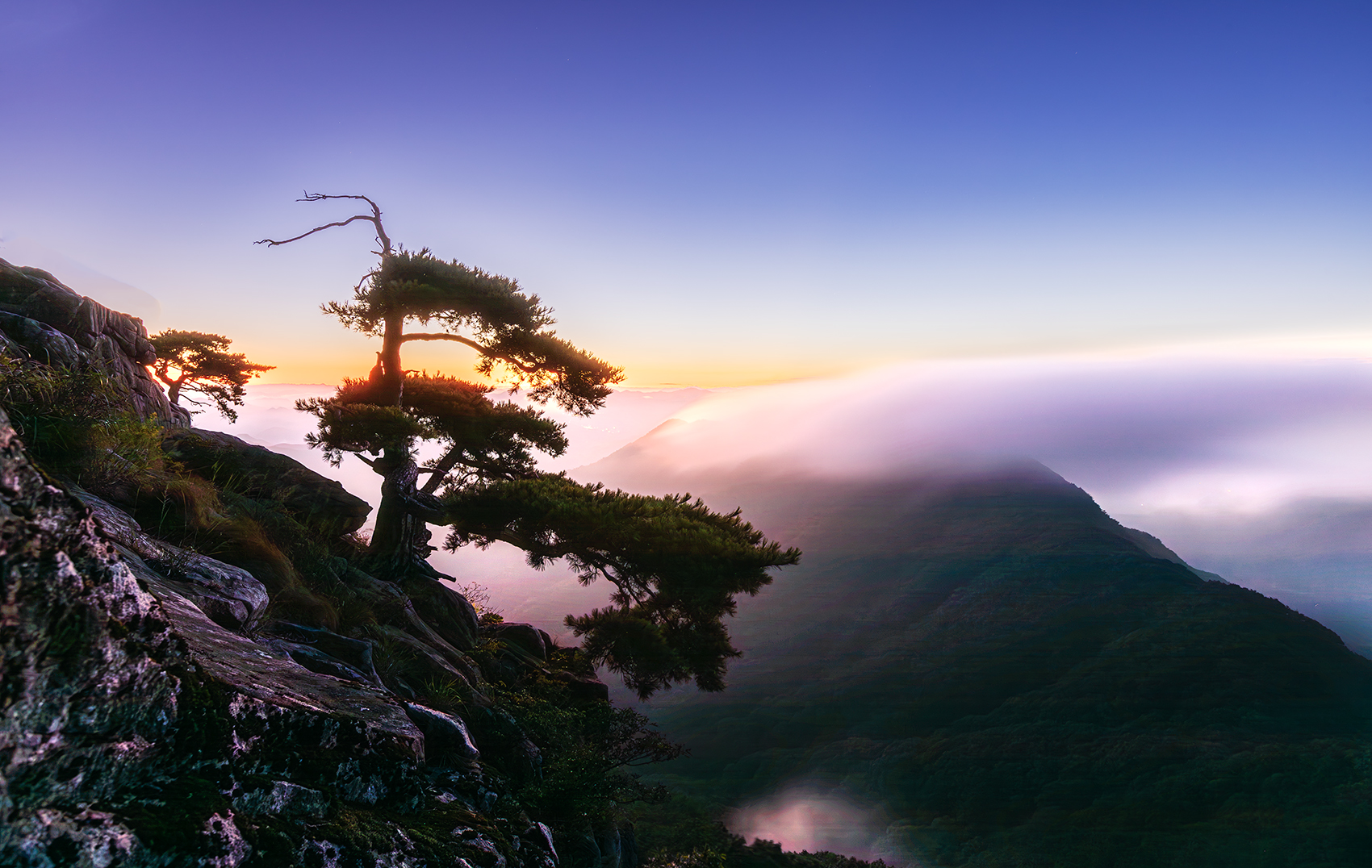 PHOTO BY JHG | Canon EOS 5D Mark IV | 2024:08:30 05:20:04 | ISO-200 | 20/1 sec | f 11 | 23 mm | EV=0 | ● WIDTH:1700 pixels  HEIGHT:1076 pixels